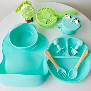 Kit Talheres e Peças de Silicone para Bebês e Crianças