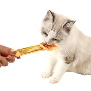 Colher Espremedora de Sachês para Gatos