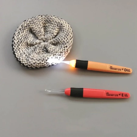 Imagem 4 do produto Agulha de Crochê com LED